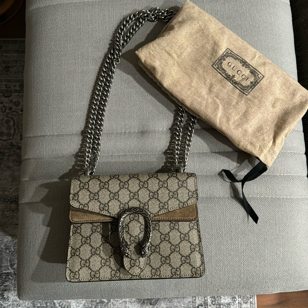 Authentic* Gucci Dionysus mini shoulder bag